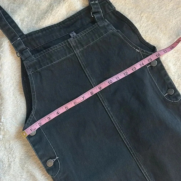 RVCA Women’s XS Distressed Raw Hem Black Dungaree‎ Mini Grunge Overalls Dress - Picture 8 of 9